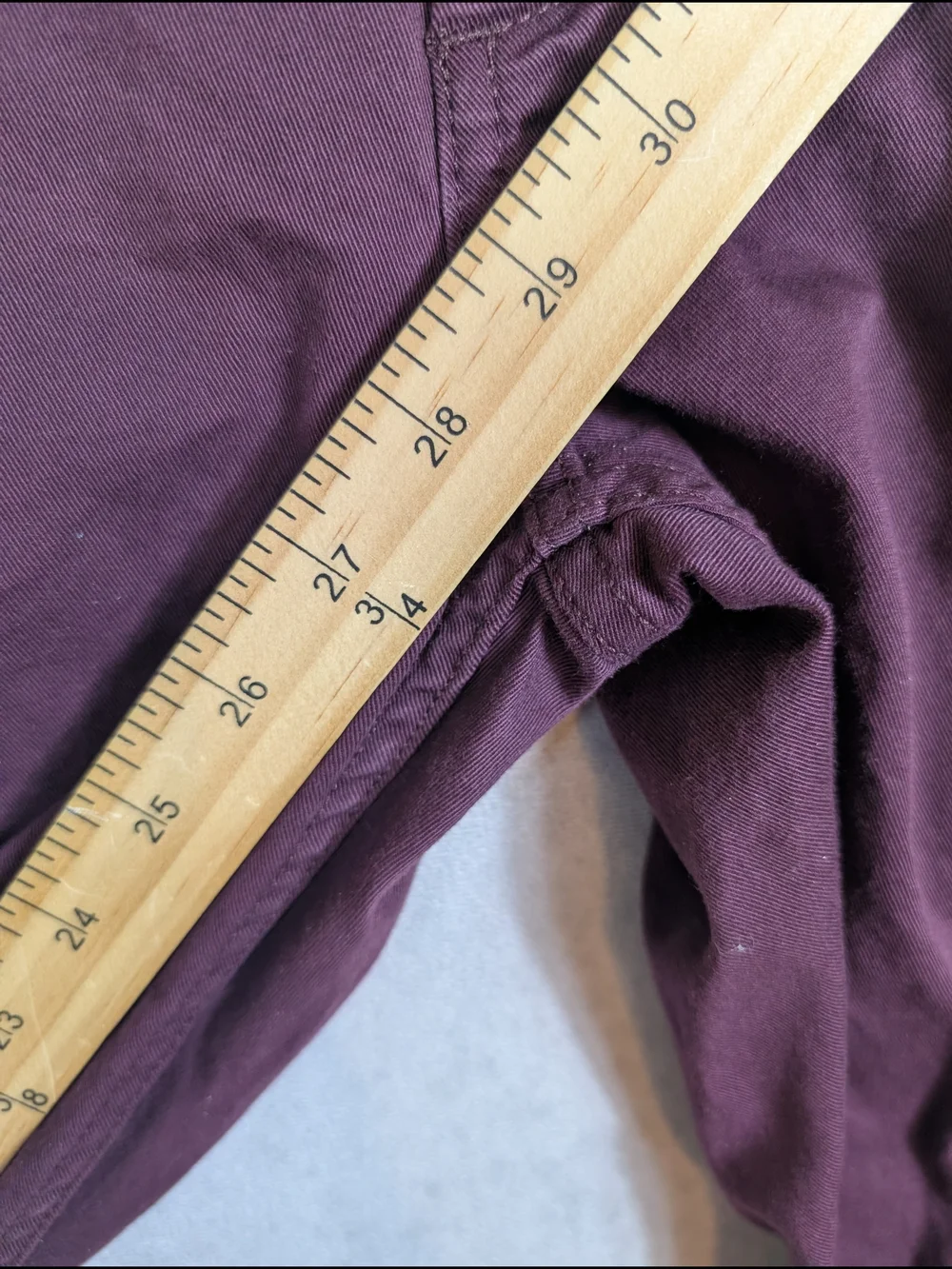 Levis Slim Straight Chino Pants Mens Size 29x30 Burgundy Cotton Stretch Casual